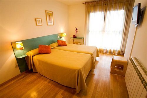 Hostal Via Lactea Burgos Exterior photo